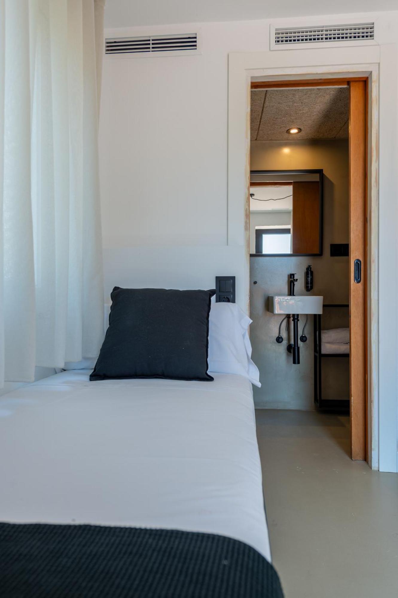 Hostal Boutique Es Menut 또사데마르 외부 사진